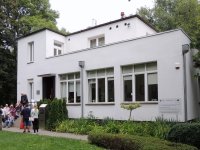 Zwiedzanie Willi Żabińskich w ramach obchodów 75. rocznicy wybuchu Powstania Warszawskiego